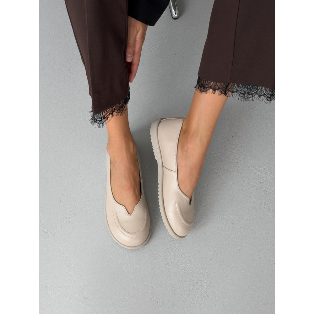 Жіночі туфлі шкіряні бежеві відкриті з застібкою на ніжці