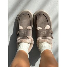 Зимові лофери barefoot замшеві темно-бежеві з хутром та ремінцями