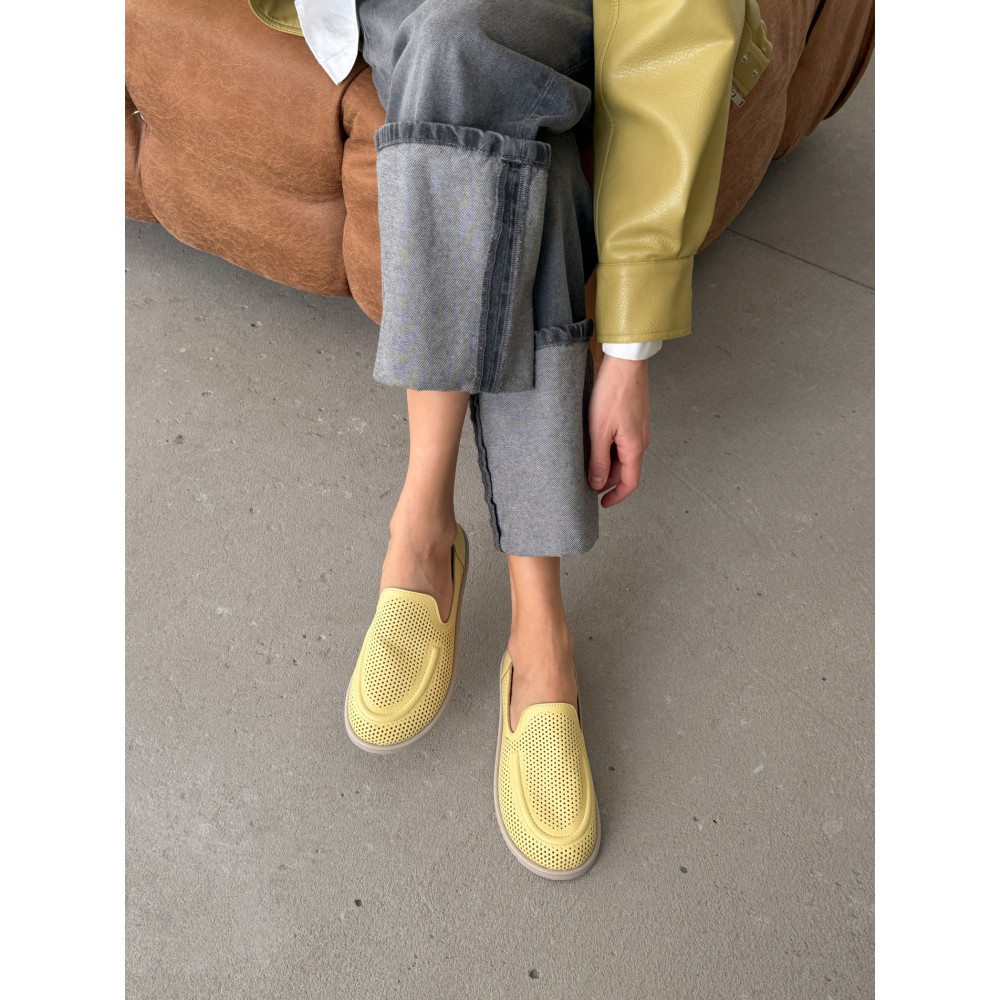 Лофери barefoot NikArt шкіряні ніжно-жовті з перфорацією та анатомічним носиком