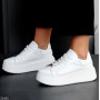Молодежные белые прошитые кроссовки натуральная кожа на платформе
