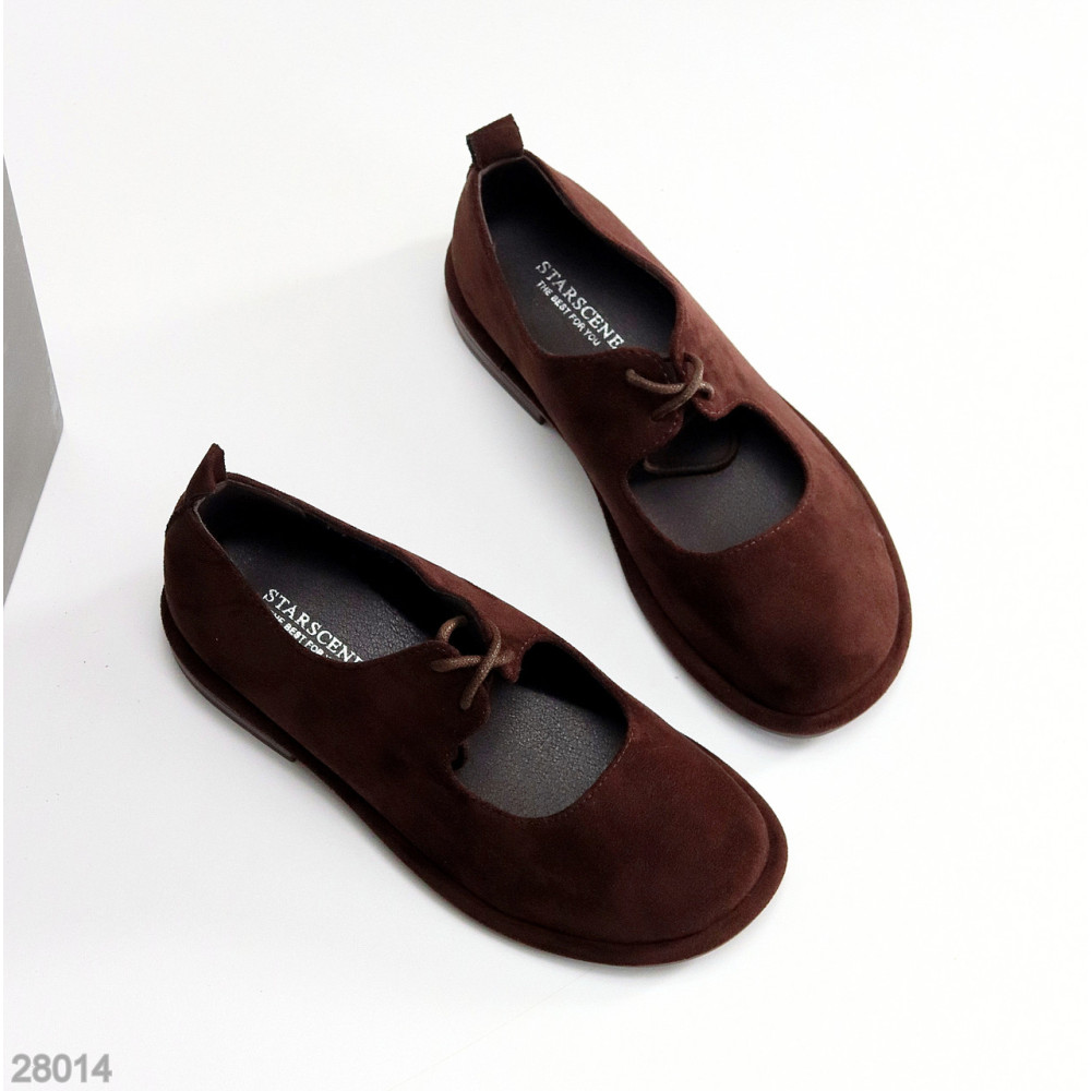 Трендовые замшевые шоколадные туфли barefoot на завязках