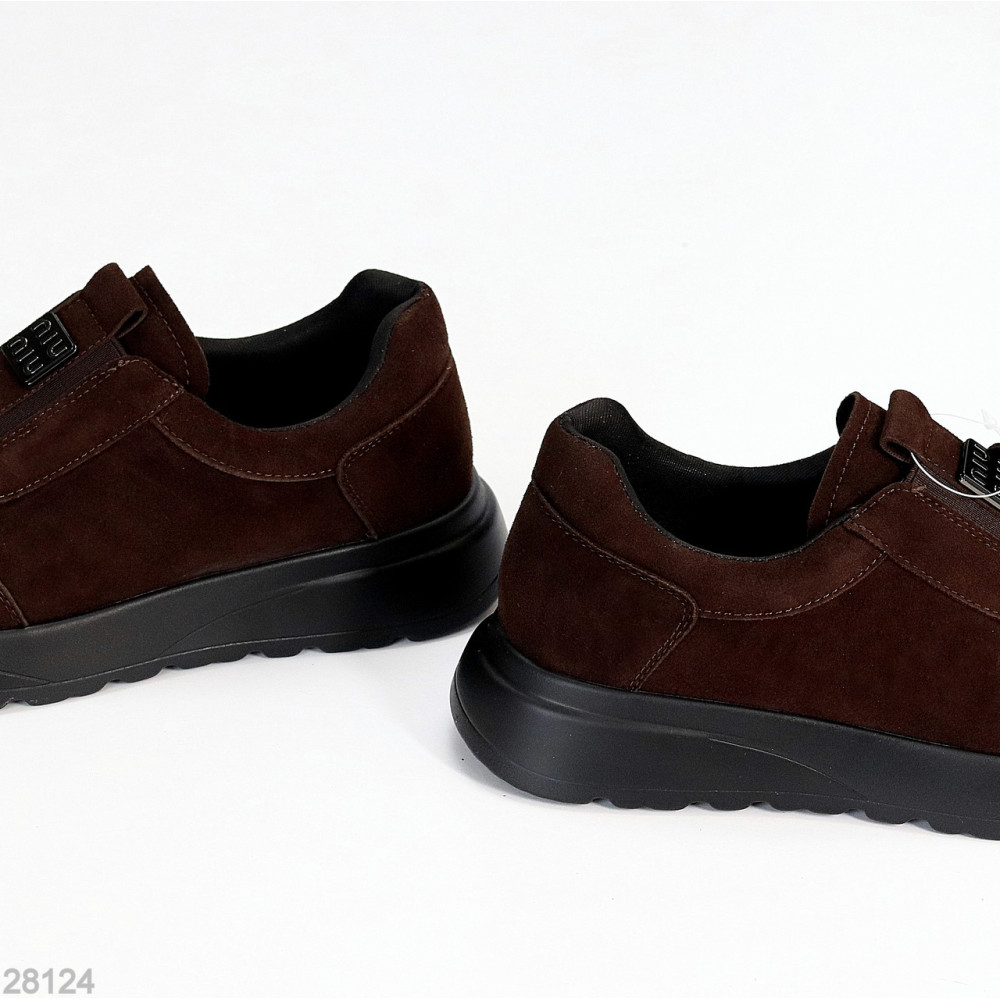 Шоколадные базовые кроссовки натуральная замша, доступная цена