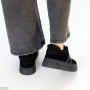 Черные зимние кроссовки на утолщенной подошве