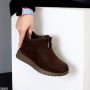 Замшевые шоколадные зимние ботинки с эластичной вставкой в подъеме