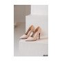 Класичні лодочки бежевого кольору з еко-шкіри для демісезону